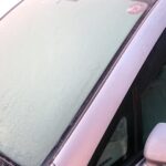 車　フロントガラス　凍結　防止